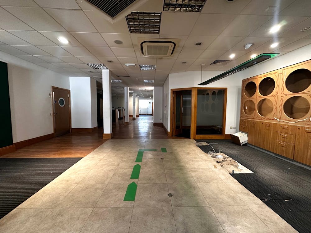 112 High Street - Photo 1.jpg