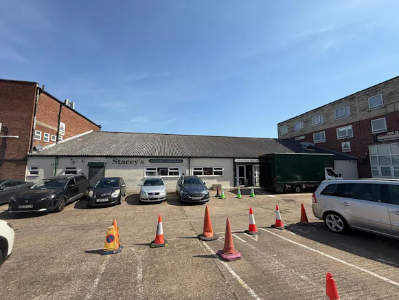 37 Websters Way, Rayleigh, Office / Retail To Let - WhatsApp Image 2026-08-28 at 11.28.13 (1).jpeg