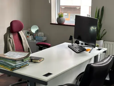 Dean House, 193 High Street, Enfield, Investment / Office For Sale - Internal 39.jpg