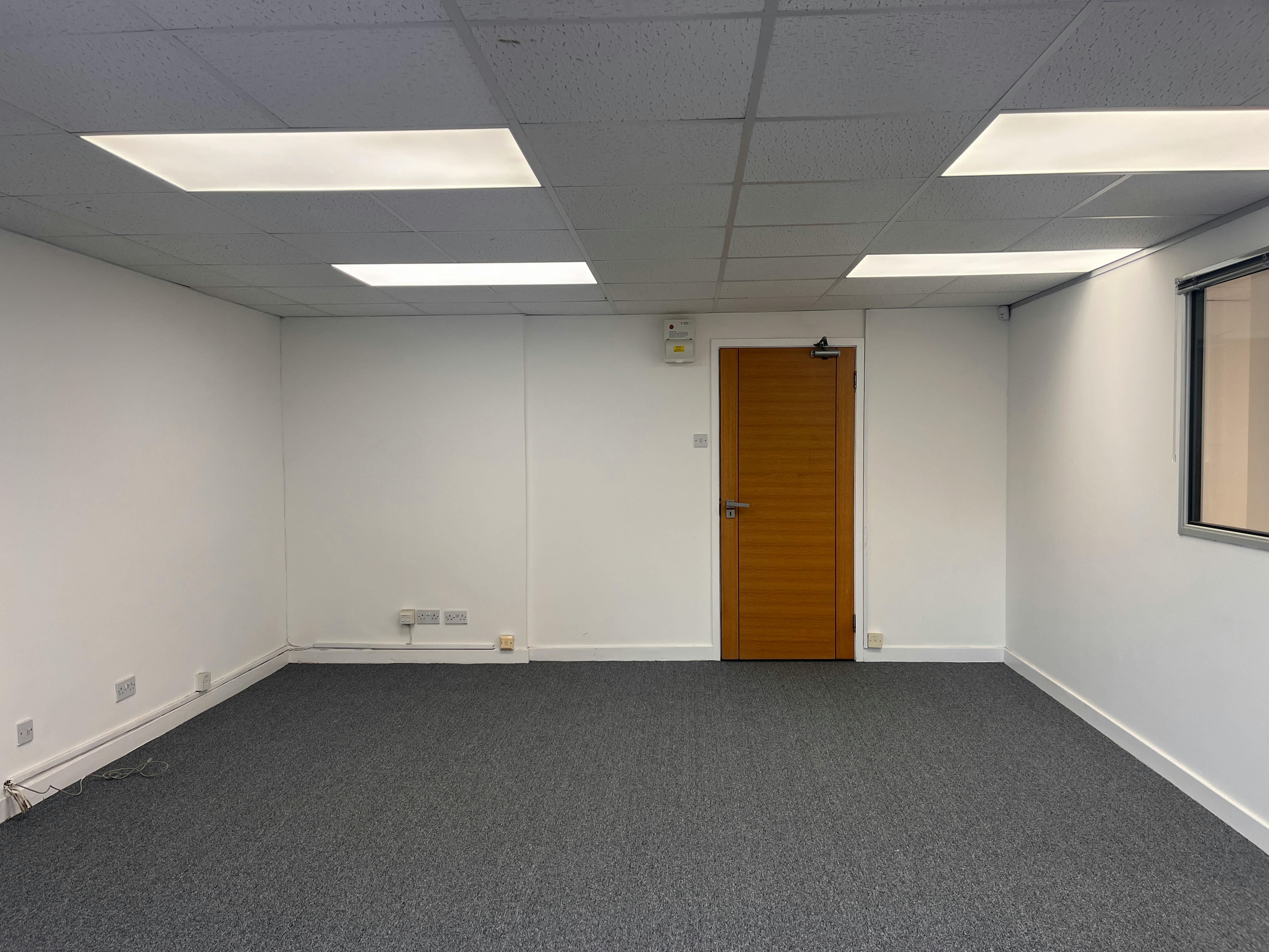 Merritt House, Amersham, Offices To Let - 20260617_152817382_iOS.jpg