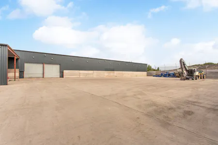 Overtown Road, Newmains, Industrial/Logistics To Let - Central Yard (2).jpg