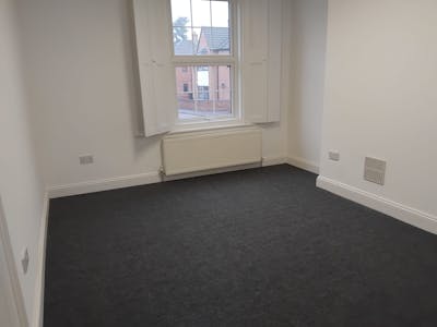 7 Queen Street, Telford, Office To Let - I2.jpg
