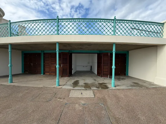 Kiosks at, The Colonnade, Bexhill on Sea, Leisure / Retail To Let - IMG_0986.JPEG