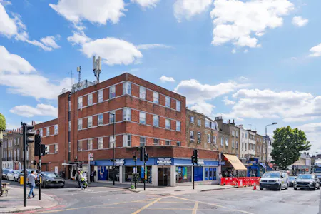 96 Camden High Street, London, Office / Retail To Let - DSC02506.jpg
