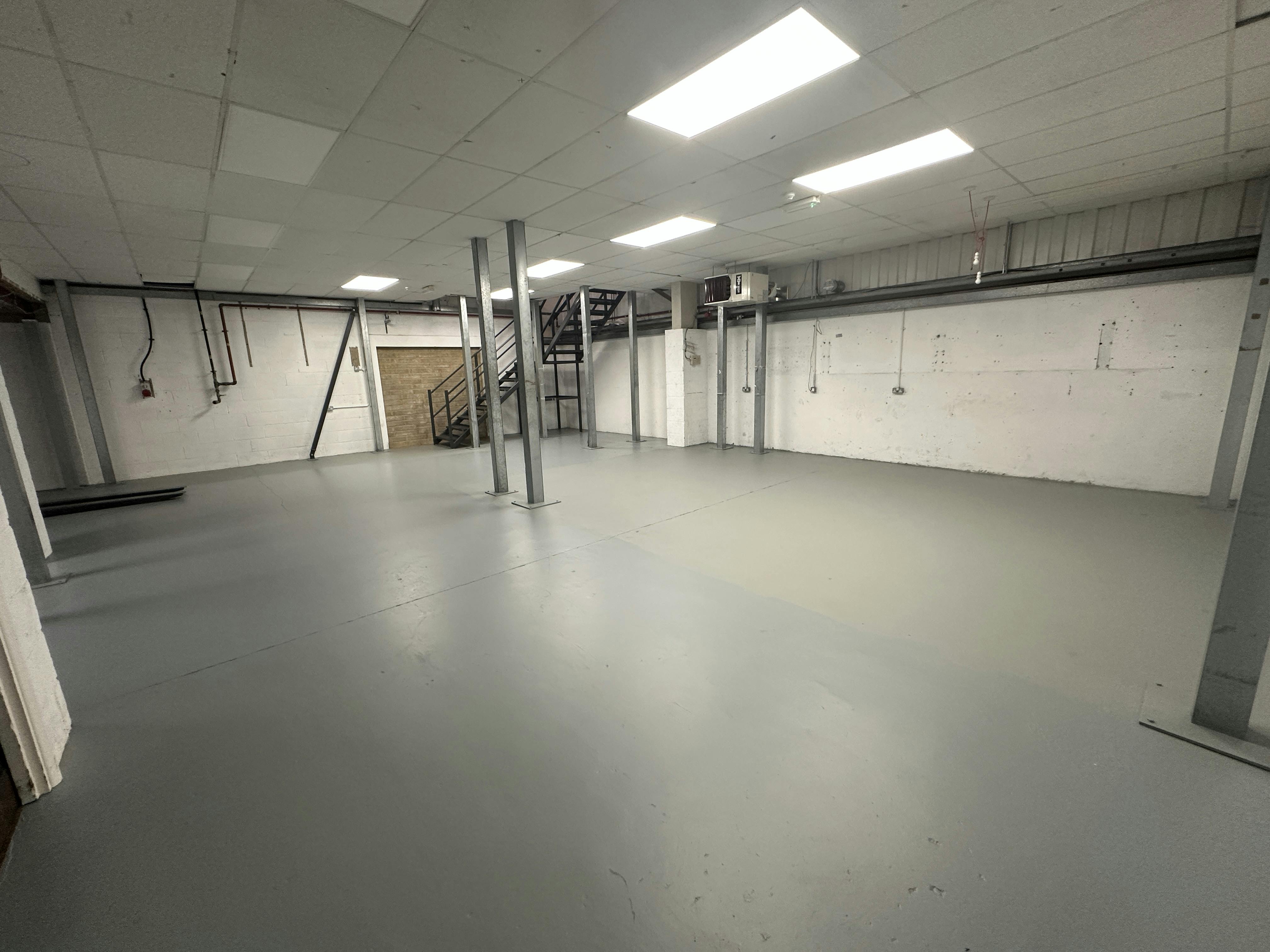17 Highview Business Centre, High Street, Bordon, Investments / Industrial / Warehouse To Let / For Sale - IMG_9548.JPG