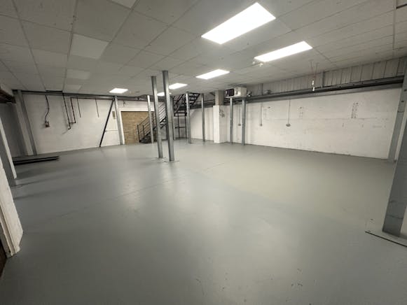 17 Highview Business Centre, High Street, Bordon, Investments / Industrial / Warehouse To Let / For Sale - IMG_9548.JPG