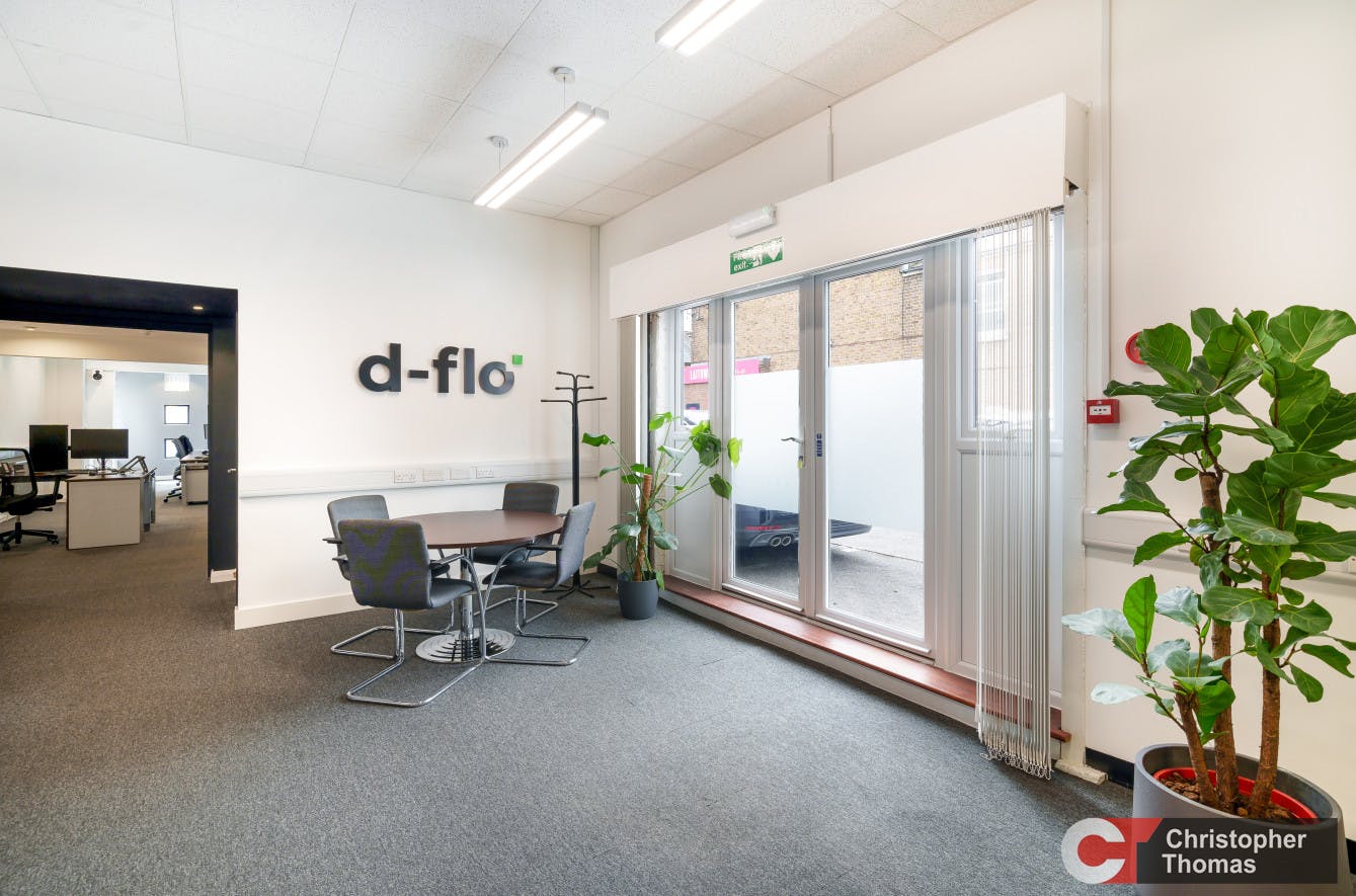 119 Arthur Road, Windsor, Office / Residential For Sale - caca6df9447d43f0818f2a764e83a555.JPG