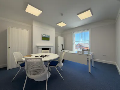 15-17 Salop Road, Oswestry, Office To Let - I3.jpeg
