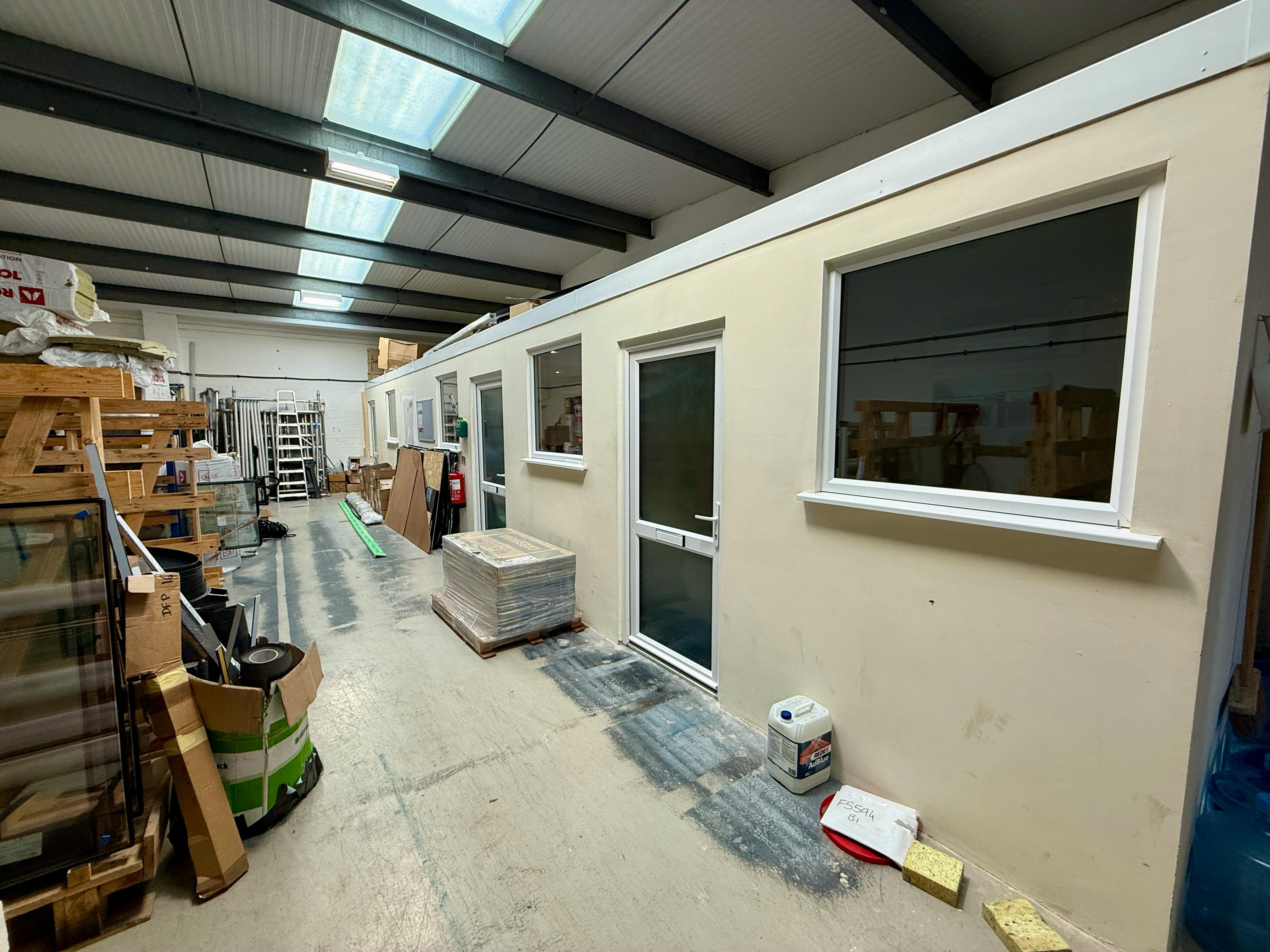 Industrial Unit in Poole - photo 3