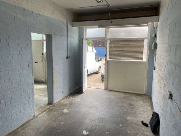 Liscombe, Bracknell, Offices To Let - image2.jpeg