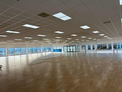 Unit 1 Hogarth, 39-40 Hythe Road, London, Industrial/Logistics / Open Storage To Let - Picture4.jpg