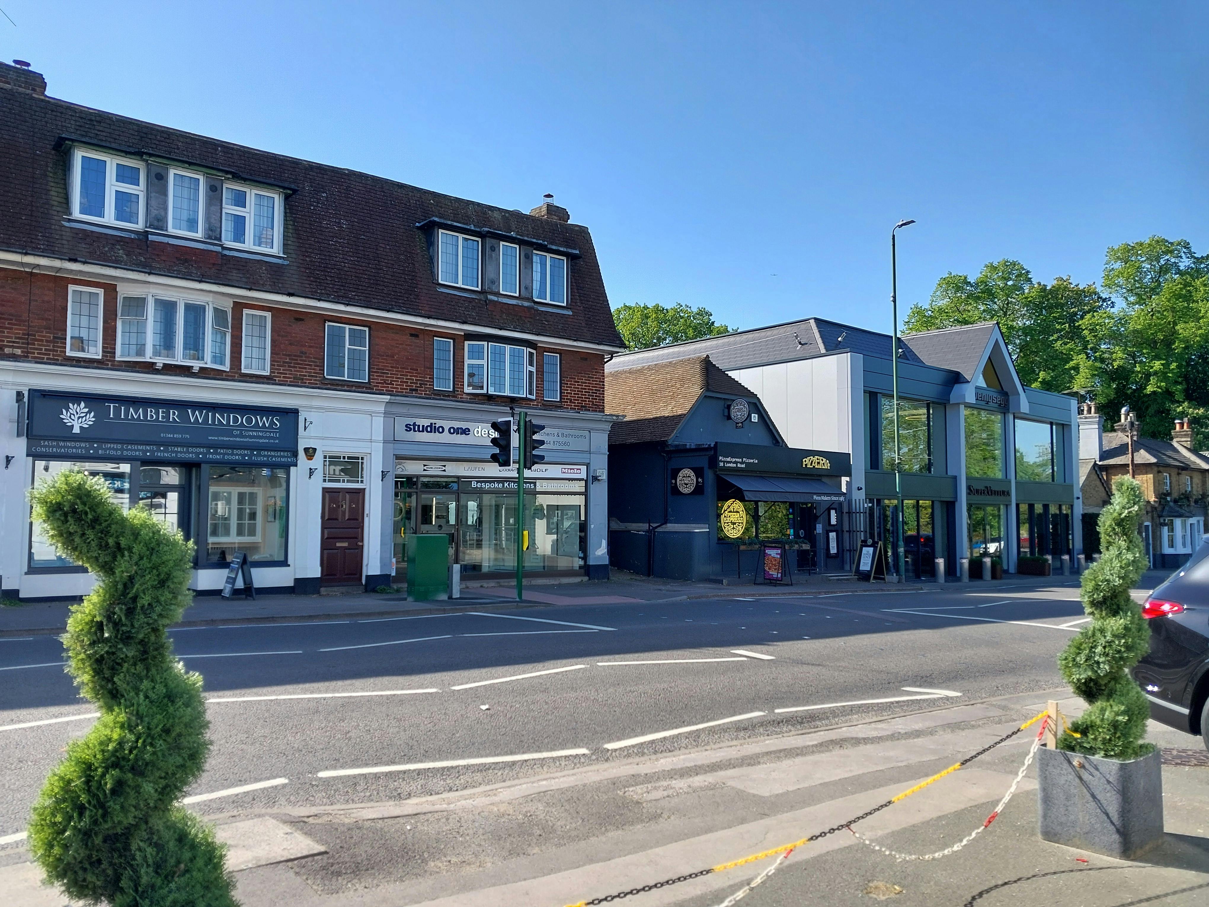 1 Broomhall Buildings, Ascot, Retail For Sale - 20260501_093546 (1).jpg