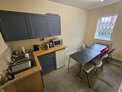 217-219 Manchester Road, Manchester, Leisure / Office / Retail To Let - 20260211_121103.jpg