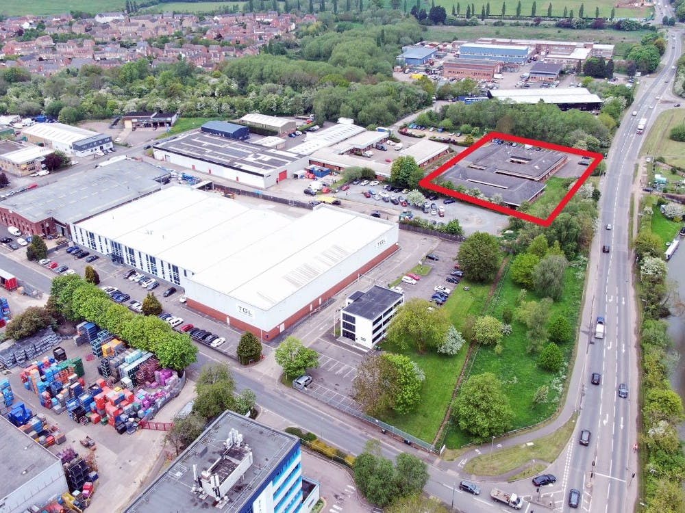 Former Innoval Technology Building, Banbury, Office / Other To Let - Aerial red lined.JPG