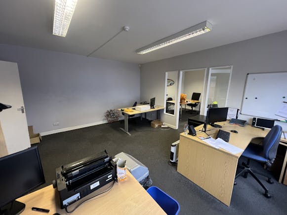 Unit 3, Bristol, Industrial To Let - IMG_9791.jpg