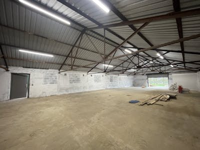 Unit 10 Harlesford Farm, Tetsworth, Industrial To Let - IMG_5362.JPG