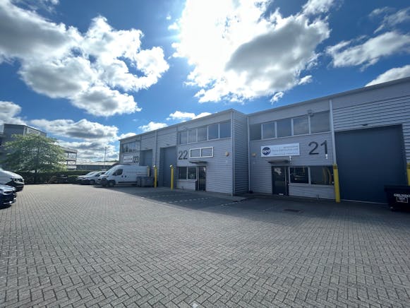 Unit 22, Bilton Industrial Estate, Bracknell, Industrial To Let - 21.jpg