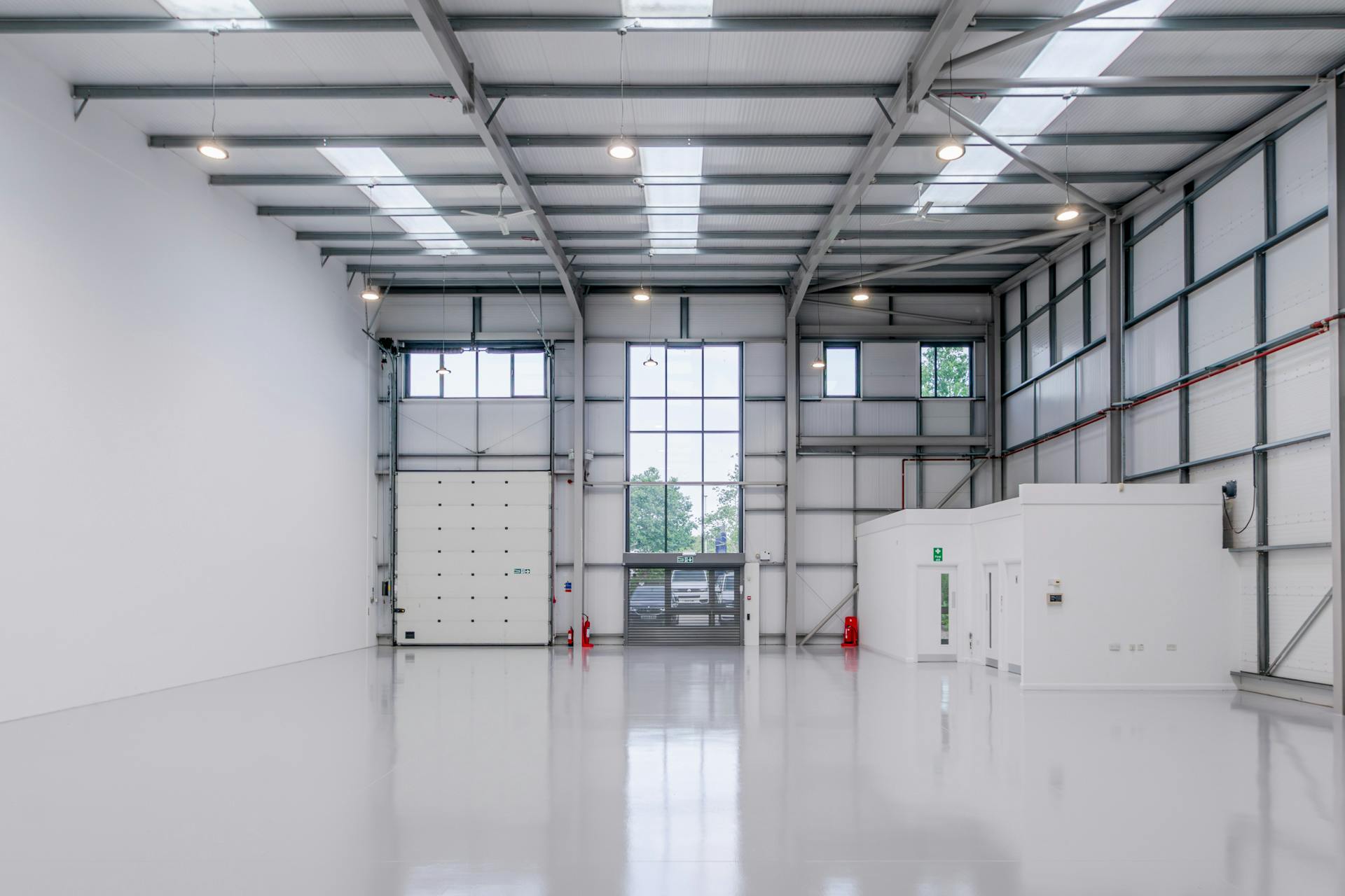 Industrial Unit in Poole - photo 2