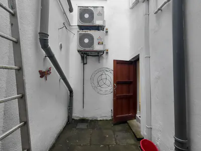 Ground Floor, 31 Parnell Place, Cork, Office / Retail To Let - 20260826_122351.jpg