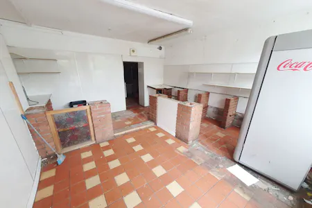 8 Academy Street, Dumfries, Retail / Retail - In Town To Let / For Sale - IMG_4107.JPG