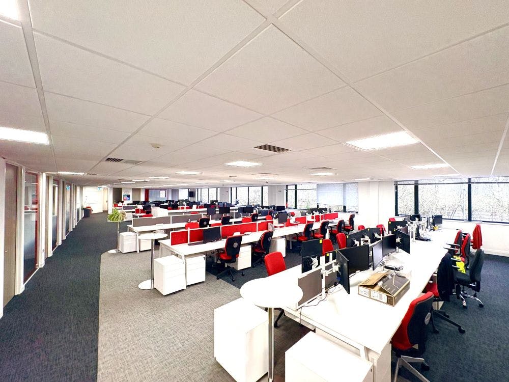 Pembroke House, Banbury, Office To Let - IMG_9673.jpg