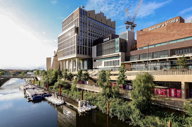 Unit 5 East Bank, Stratford Waterfront, London, Restaurant To Let - Screenshot 20250908 at 113802.png