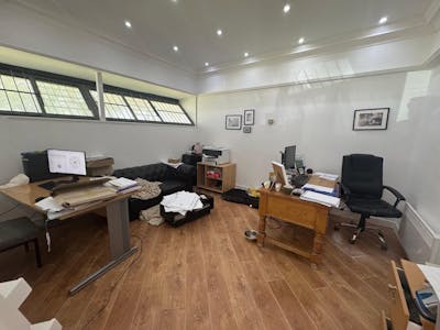 37 Hornsby Square, Basildon, Industrial To Let - IMG20250710WA0027.jpg