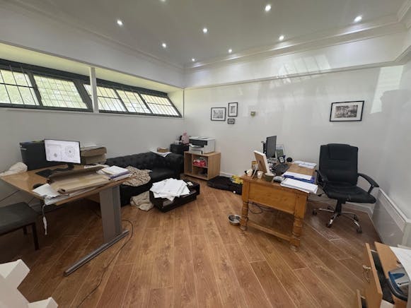 37 Hornsby Square, Basildon, Industrial To Let / For Sale - IMG20250710WA0027.jpg