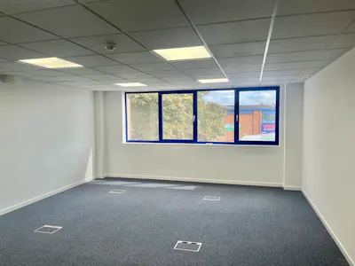 Unit 2 Crown Trade Park, Horton Road, West Drayton, Industrial / Warehouse To Let - 2 Crown Office 2.jpeg