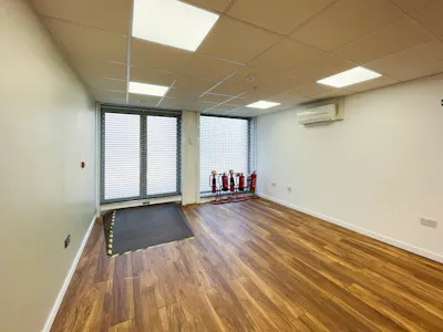 8 Godson Street, London, Retail To Let - Image (18).jpg
