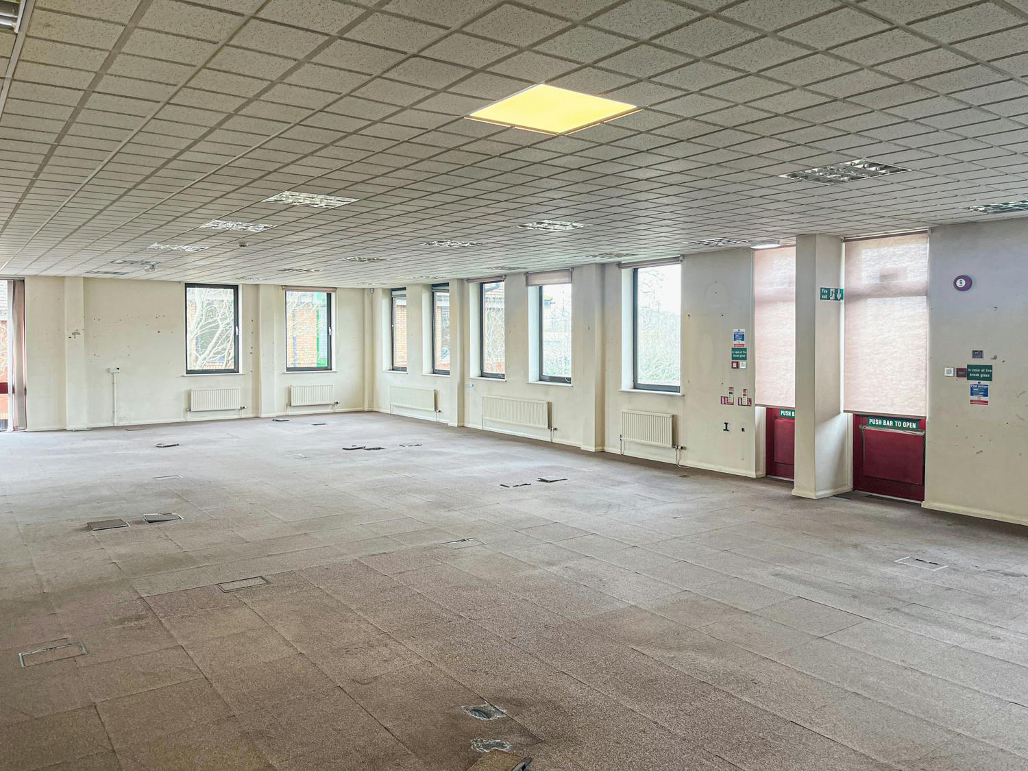 Office in Poole - photo 2