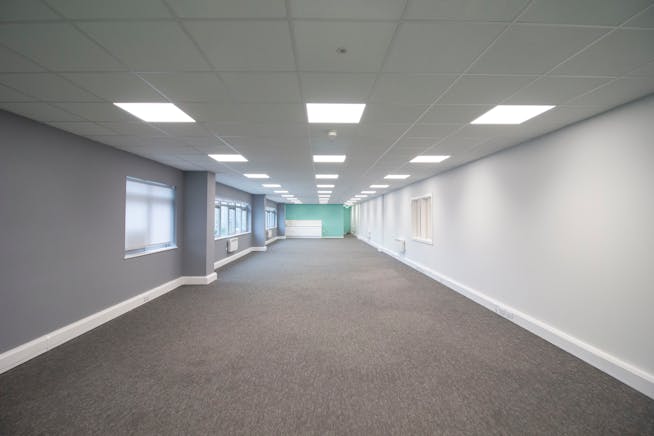 Unit 2 Slough Interchange Industrial Estate, Slough, Industrial / Warehouse To Let - 5.jpg