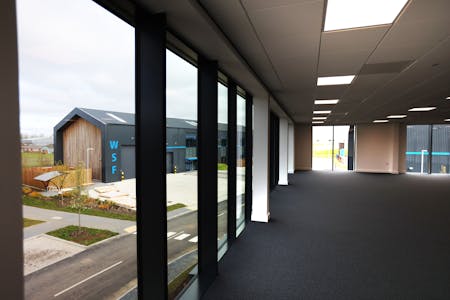 Orbis 9000, Westcott Venture Park, Aylesbury, Industrial To Let - Westcott Finished Buildings - ed nix 042.JPG