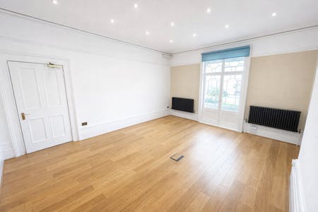 15 Warwick Road, Stratford-upon-Avon, Office To Let - Internal 1 edited.png