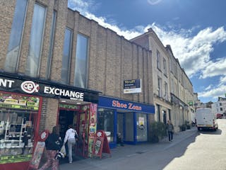 63 High Street, Stroud, Retail To Let - IMG_5151.jpg