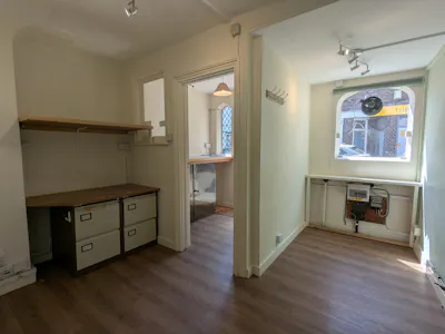 16 Church Street, Godalming, Investment / Office / Retail For Sale - PXL_20260622_134514984.jpg