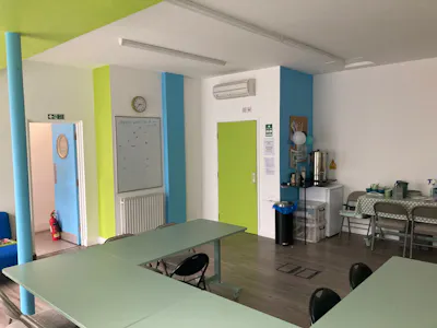 8-10 Wood Street, Wakefield, Class E Retail / Leisure / Office / Retail For Sale - In 2.jpg