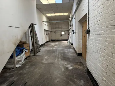 Unit 1a, 1 & 2 Kings Road, Addlestone, Industrial / Light Industrial To Let / For Sale - 004.jpg
