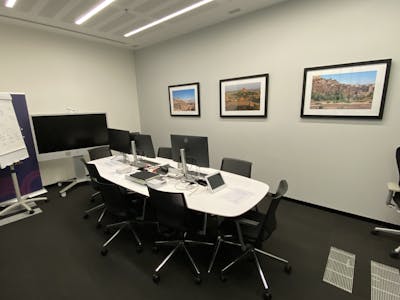 Fitted And Furnished Space For Lease, Burj Daman, Office To Let - IMG_0473.JPG