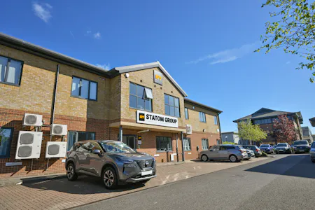 Unit A2 Windsor Place, Crawley, Office To Let - people images statom-17.jpg