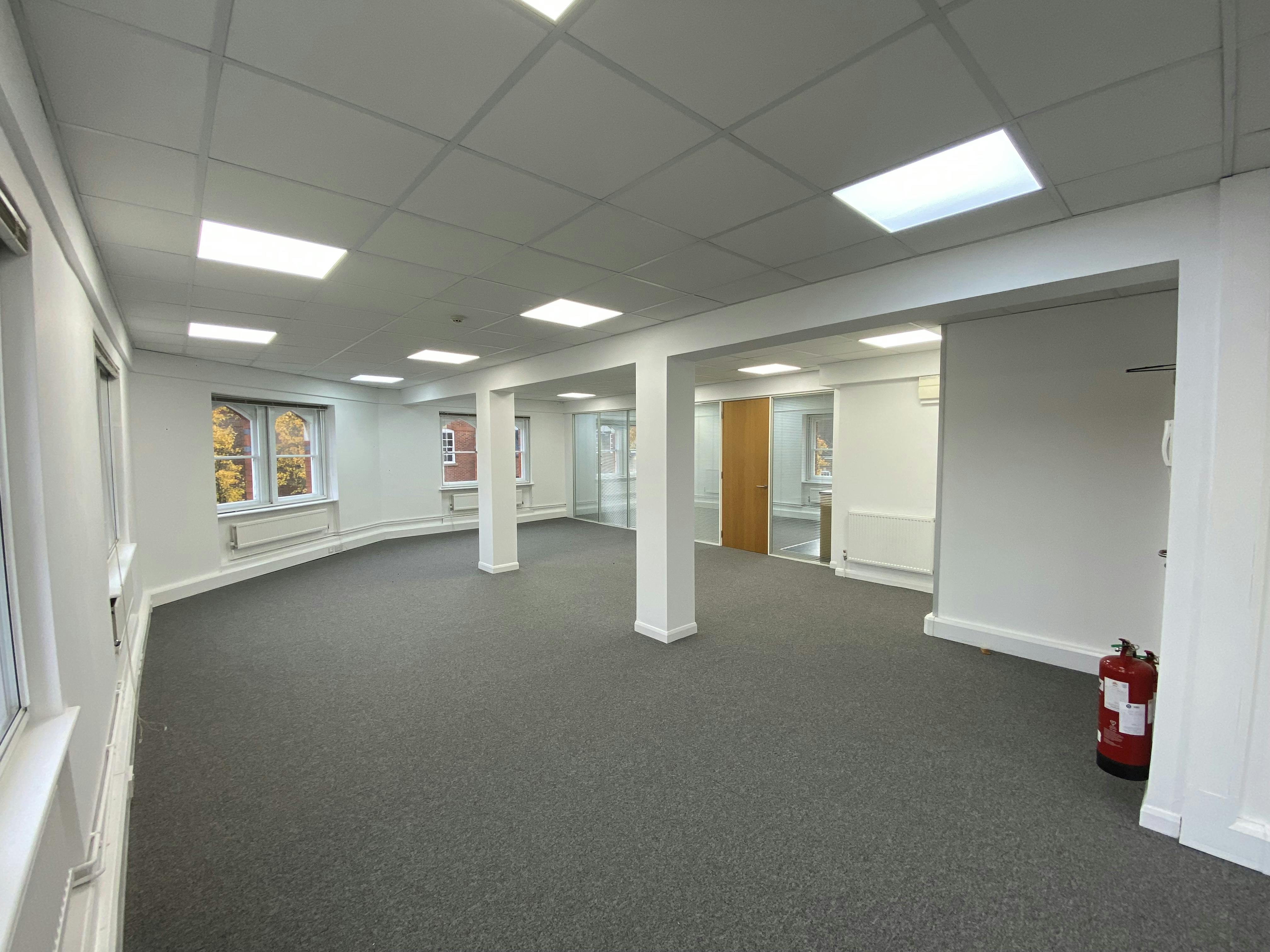 Suite 3, Victoria House, South Street, Farnham, Offices To Let - IMG_1366.jpg