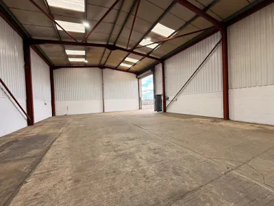 Clearfields Farm, Aylesbury, Industrial / Industrial / Storage / Industrial / Warehouse / Workshops To Let - IMG-20260515-WA0089.jpg