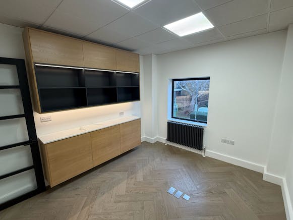 Unit 15, Falcon Court, Earlsfield, Industrial To Let - e7079e17eba746eea0c681ef051dcb7a.JPG