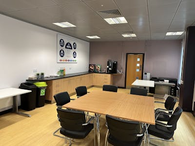 Seton House, Gallows Hill, Warwick, Office To Let / For Sale - IMG_9809.JPG