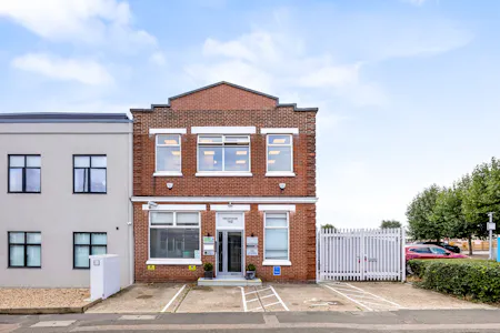 Unit A, 142 Old Shoreham Road, Hove, E (Commercial / Business / Service) / Office / Studio / Gallery / Studio / Workshop To Let - Old Shoreham Road, 142, Unit A-009.JPG