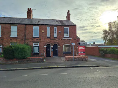 31 Tatton Street, Knutsford, Residential / Retail To Let - Media (12).jpg