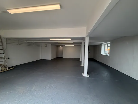 Unit 2, 371 Bexhill Road, St Leonards on Sea, Industrial To Let - IMG_0839.JPEG