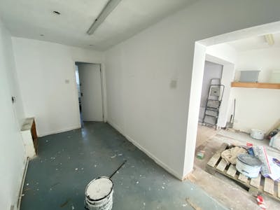 44 High Street North, Dunstable, A3 (Restaurants and Cafes) / Cafe (A1) / Food & Beverage / Restaurant / Restaurant / Cafe / Retail / High Street Retail / Retail - In Town / Wellbeing To Let - Image 5
