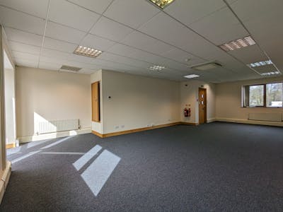 3 Wey Court, Guildford Surrey, Office To Let - 1000003085.jpg