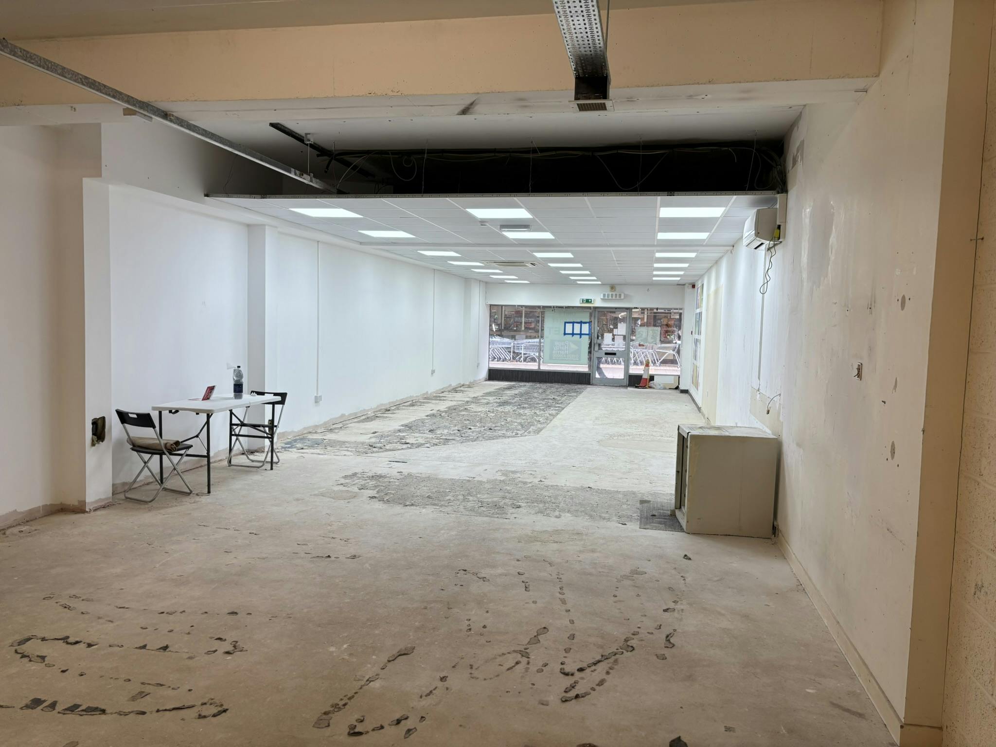 Unit 3, 57-59 Crockhamwell Road, Reading, Retail To Let - IMG_5894.JPEG